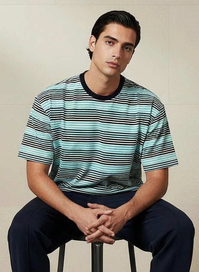 لي كوبر Lee Cooper Men Regular Fit Crew Neck Short Sleeve Striped T-shirt